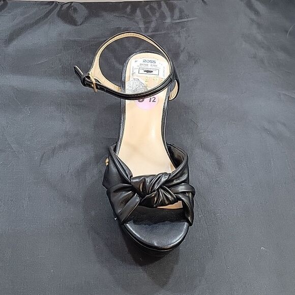 BRAND NEW BANDOLINO BLOCK HEEL ADJUSTABLE BUCKLE ANKLE STRAP SANDAL - Picture 14 of 14